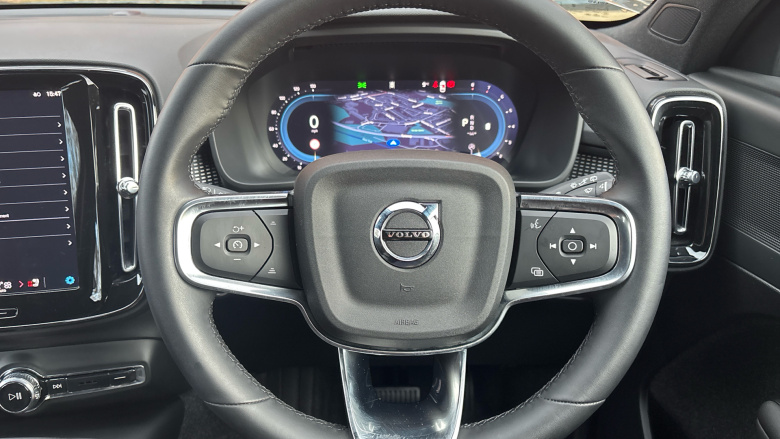 Volvo XC40 2.0 B4P Plus Dark 5dr Auto Petrol Estate